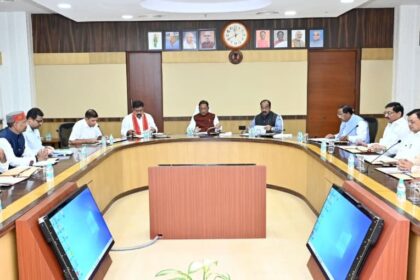 छत्तीसगढ़ कैबिनेट बैठक में बड़ा फैसला: नवा रायपुर बनेगा आईटी हब, गरीब परिवारों को दिसंबर तक मिलेगा चना