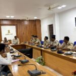 कलेक्टर-एसपी की हाईलेवल बैठक: दफ्तर और सड़कों पर अवैध प्रदर्शन बर्दाश्त नहीं, सख्त कार्रवाई तय, प्रशासन ने जारी किए निर्देश